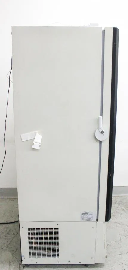 Fisher Scientific IsoTemp Ultra Low Temperature -80C Freezer Model I81URCA29