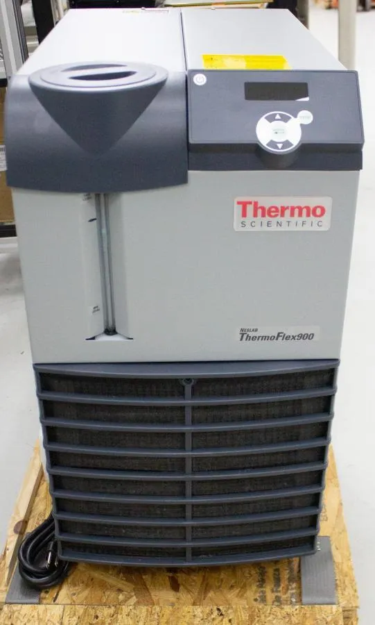 Thermo Neslab Thermoflex 900 Recirculating Chiller