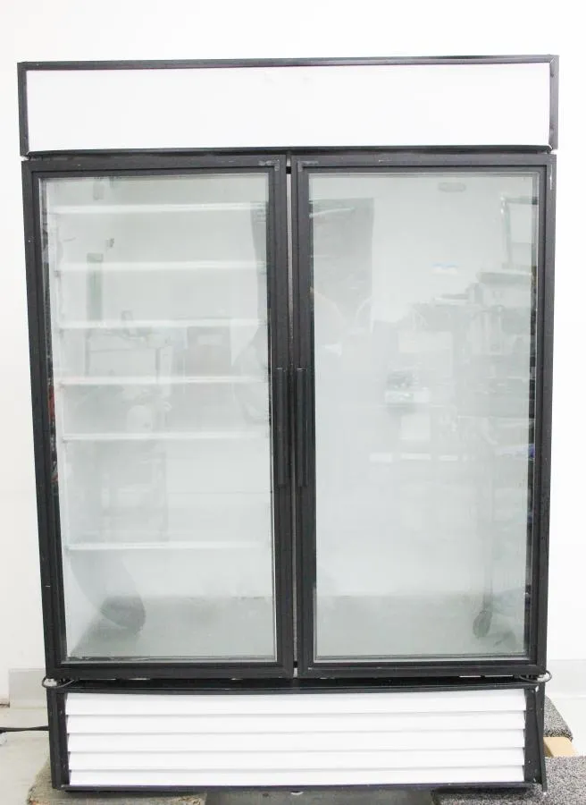 True GDM-49-LD Glass Door Merchandiser Swing Door Refrigerator w/ LED Lighting