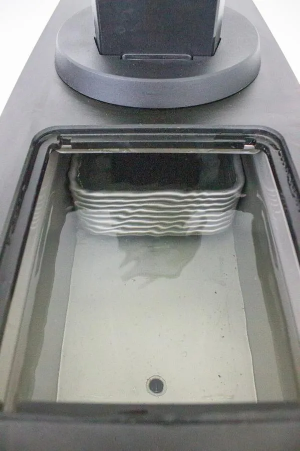 VWR Refrigerated Circulating Bath Model MX 7L R-20