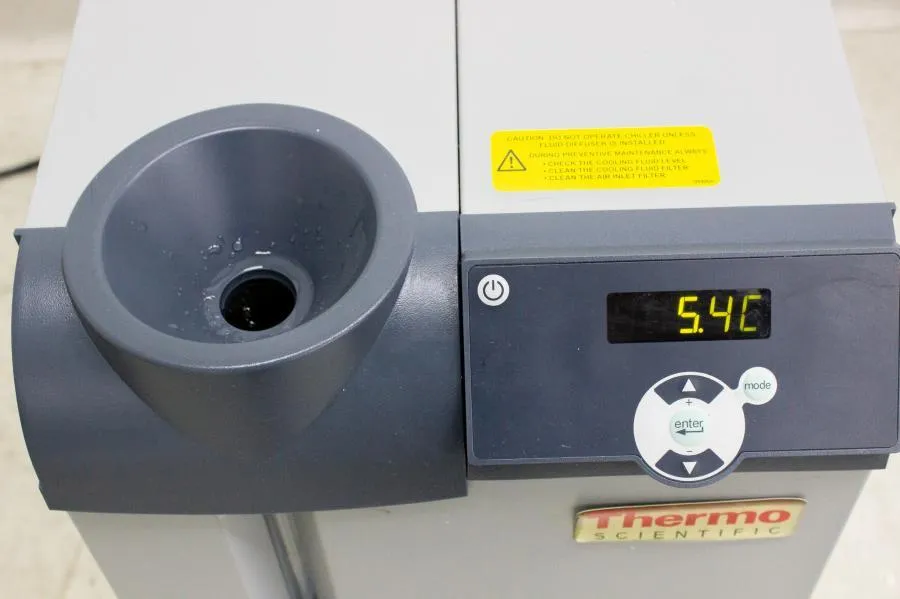 Thermo Scientific ThermoFlex 1400 Recirculating Chiller