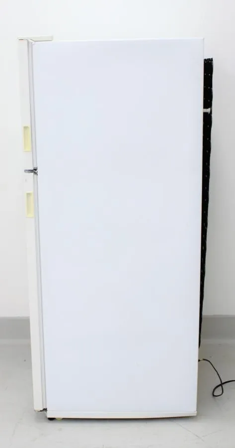 Kirkland Signature Refrigerator/Freezer, Model ST14CKXSQ00