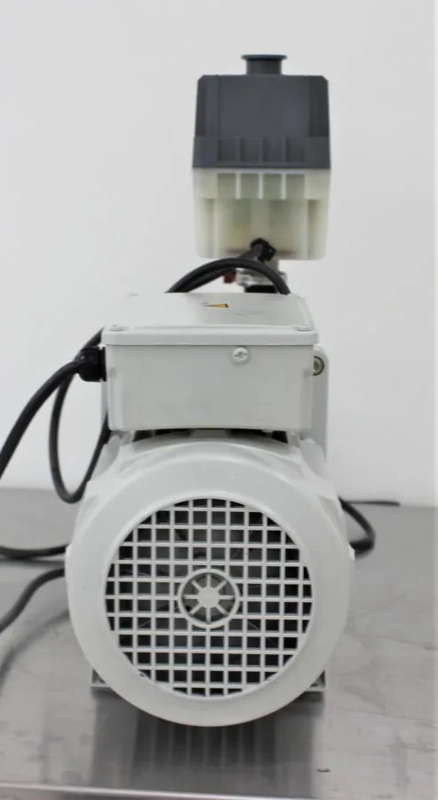 Edwards Vacuum Pump E1M18