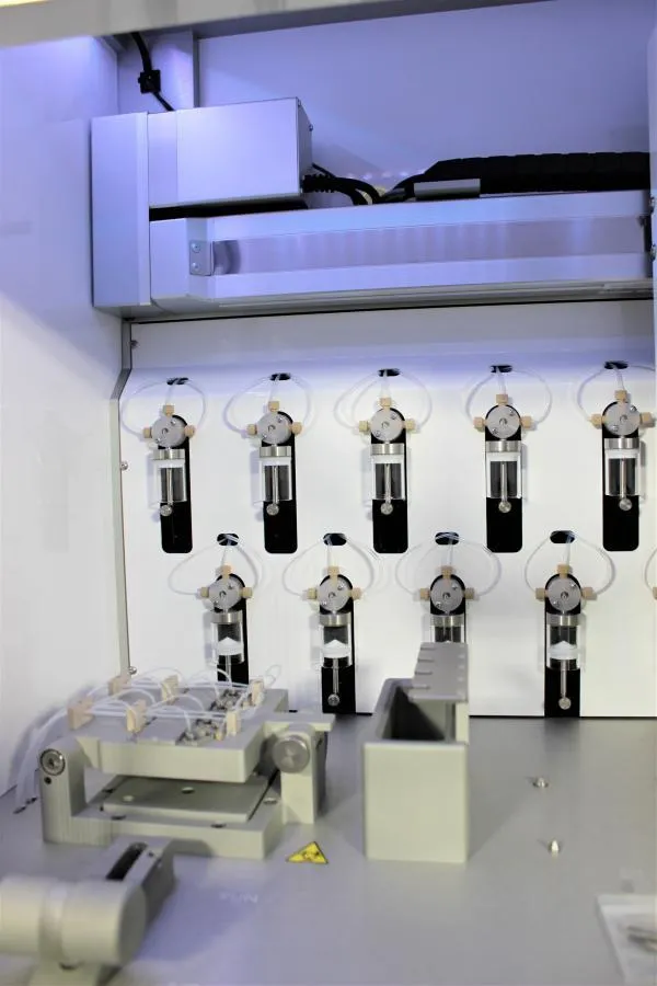 Cynvenio Liquid Biopsy Automated Rare Cell Platform v1.2