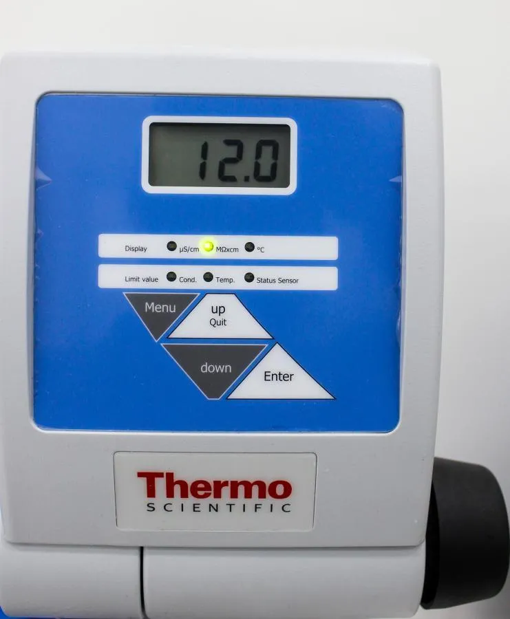 Thermo Scientific Barnstead Smart2Pure 3 UV/UF Water Purification System