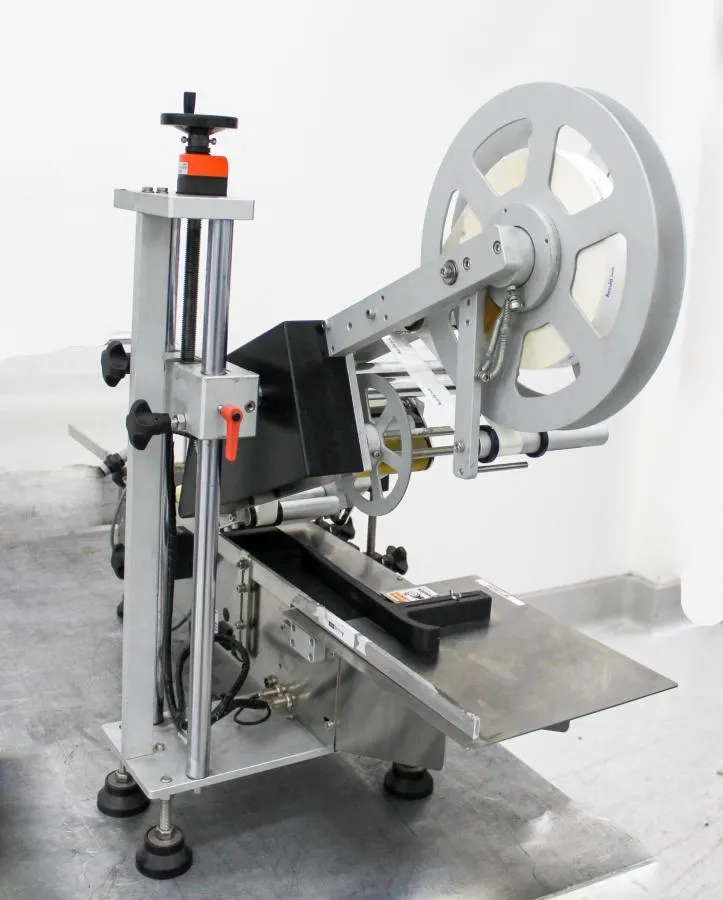 Tabletop Top Labeling Machine System