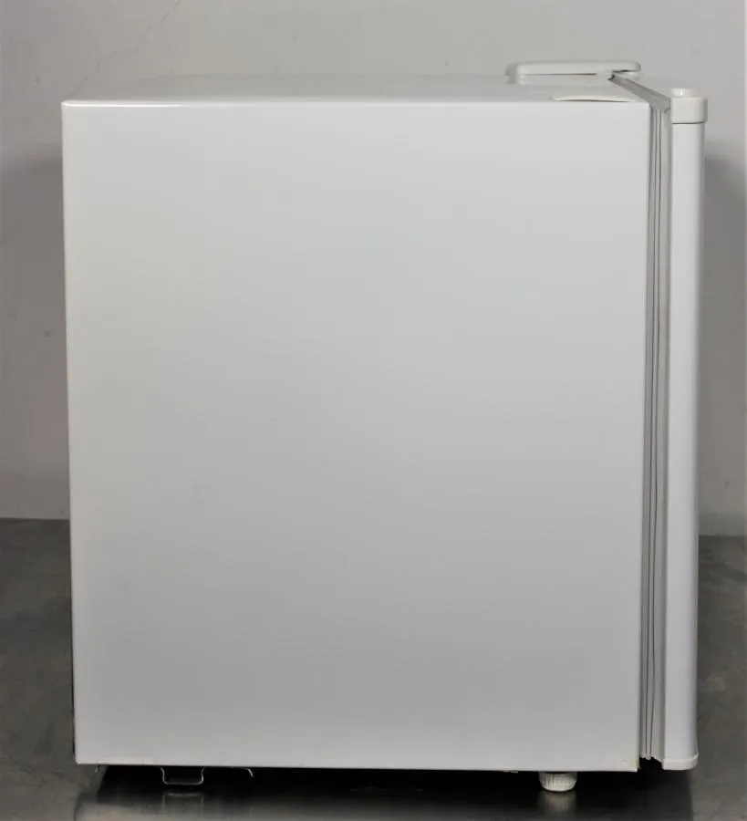 Thermo  Laboratory Refrigerator 1.8 cu ft 02REETSA