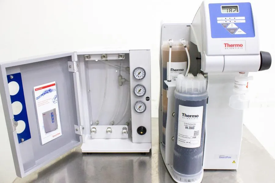 Thermo Barnstead Smart2Pure 3 UV/UF with Pretreatment Water Purification System