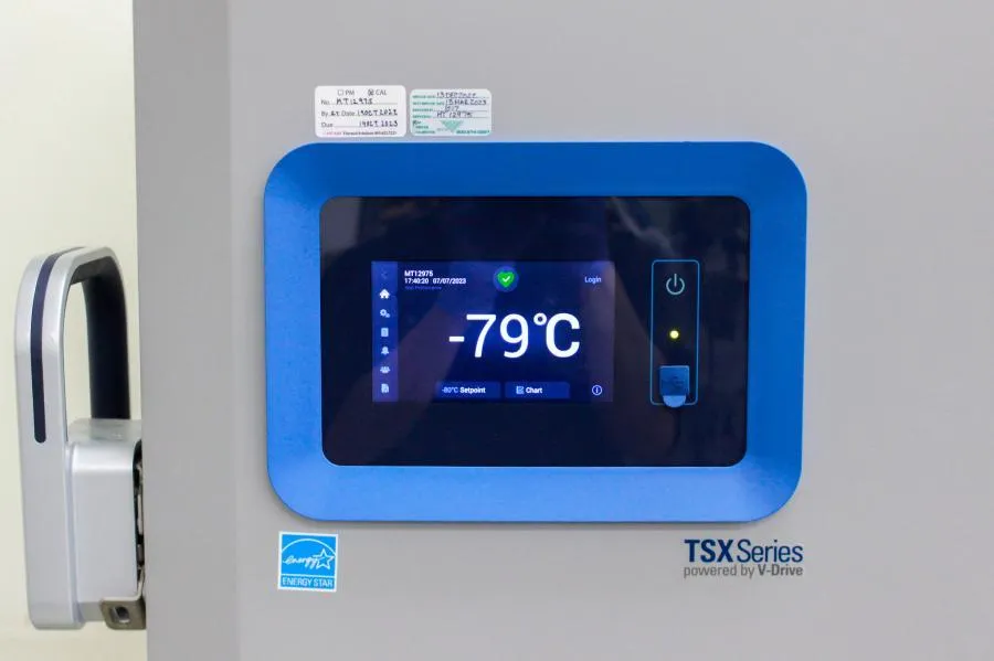 Thermo Scientific TSX Series Ultra-Low Temperature -80c Freezer Model TSX40086A