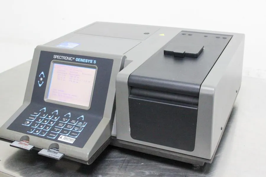Spectronic Genesys 5 UV/Visible Spectrophotometer CAT# 336001