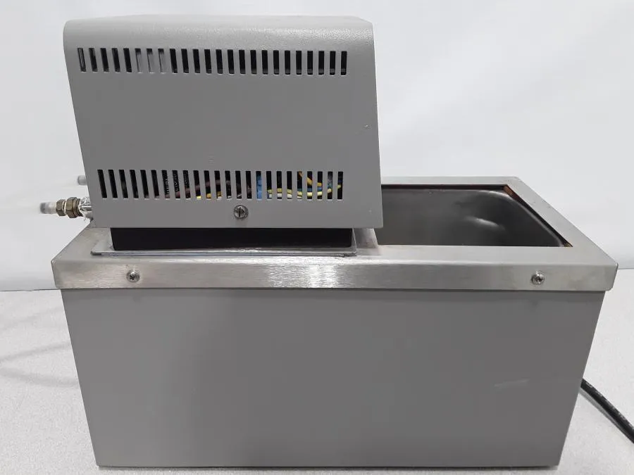 VWR 1137 Polyscience Heated Circulating 6L Water Bath