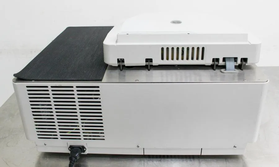 Eppendorf Benchtop Refrigerated Centrifuge Model 5403 with Rotor 16F24-11