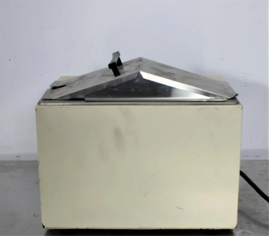 VWR Scientific Univar Shel-Lab Heated Bath Unit Model 1220