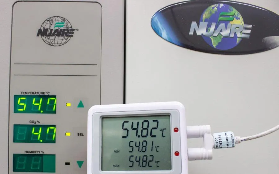 NuAire NU-4850 US Autoflow Water Jacketed CO2 Incu CLEARANCE! As-Is