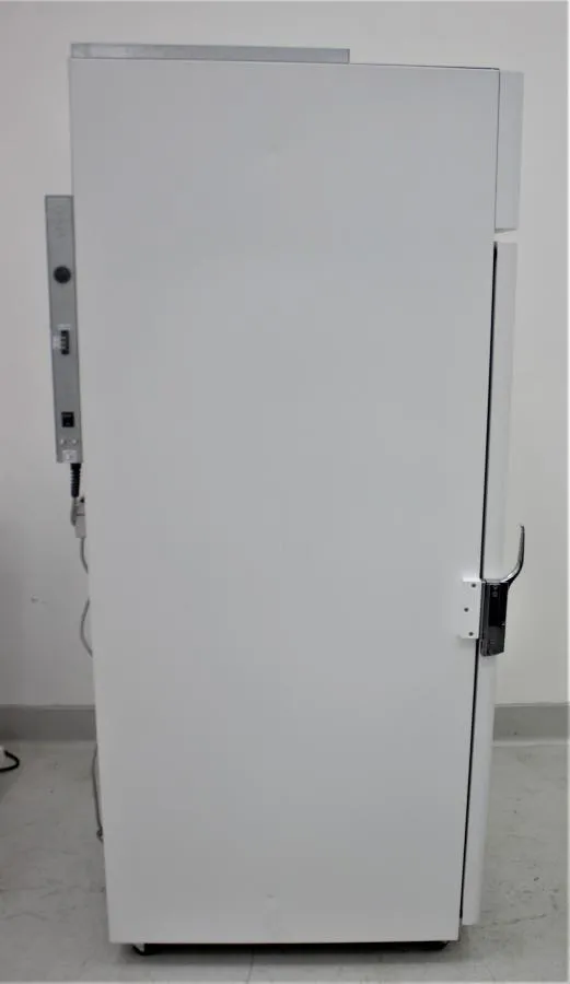 Helmer Horizon Series HLF125 25.2 cu.ft. Upright Laboratory Freezer-1 Solid Door