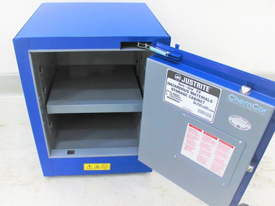 JUSTRITE Sure-Grip EX Countertop Hazardous Material Safety Cabinet, 4 Gal.