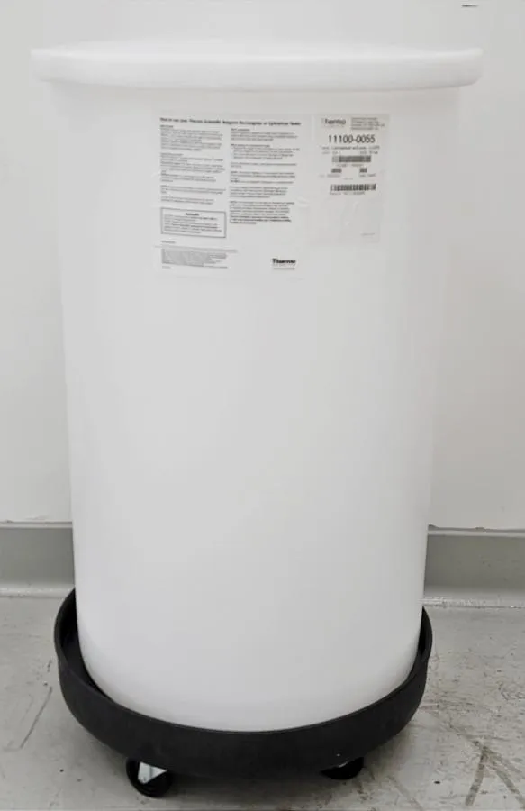 Thermo Scientific 55 Gallon Cylindrical Graduated Heavy-Duty Tank with Cover