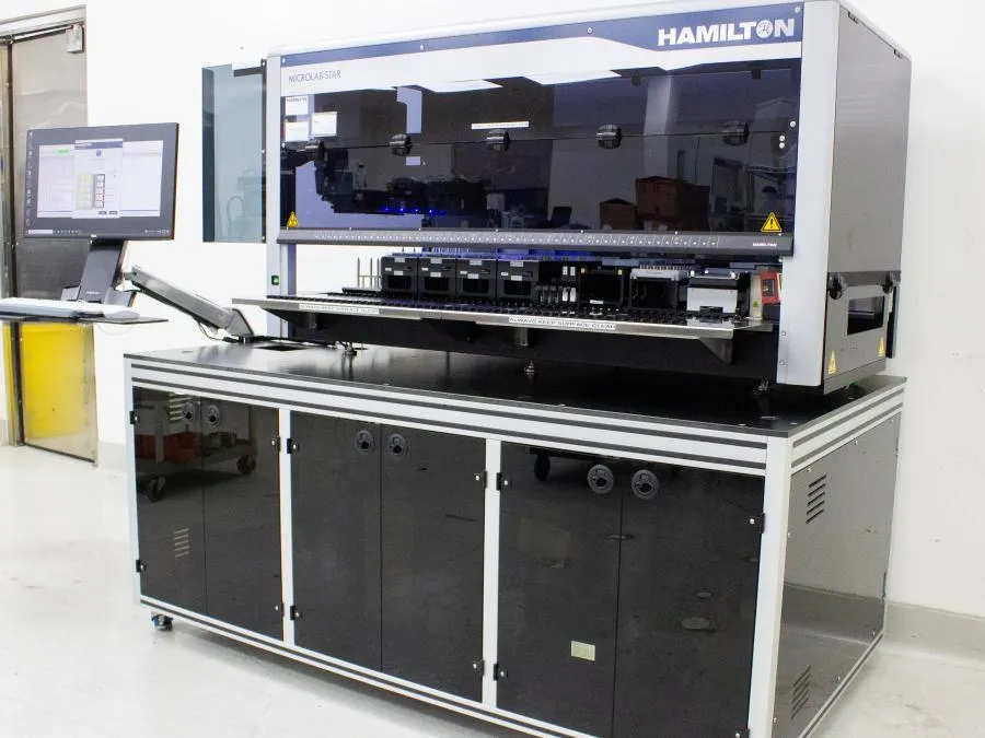 Hamilton Microlab STAR Liquid Handling System 173000-020/L on Custom Cabinet