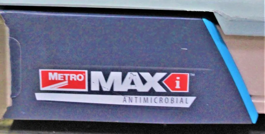 Metro Max i Antimicrobial Shelving