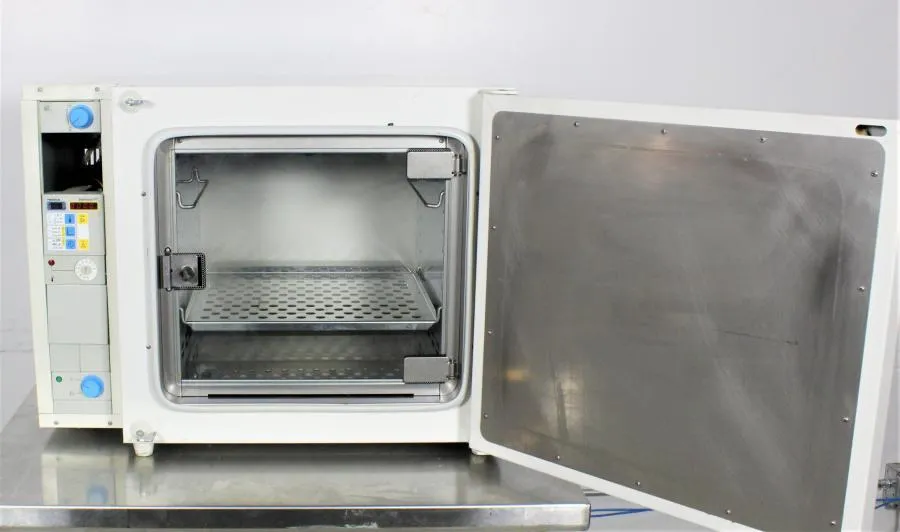 Heraeus B6060 Incubator  Oven