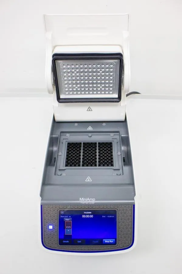 Applied Biosystems MiniAmp Thermal Cycler