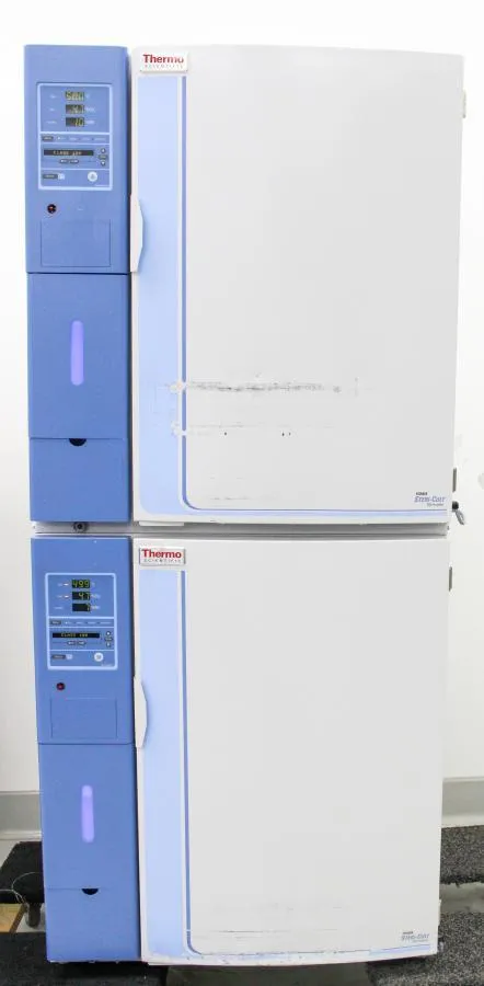 Thermo Scientific 3307 Forma Steri-Cult Dual Stack CO2 Incubator