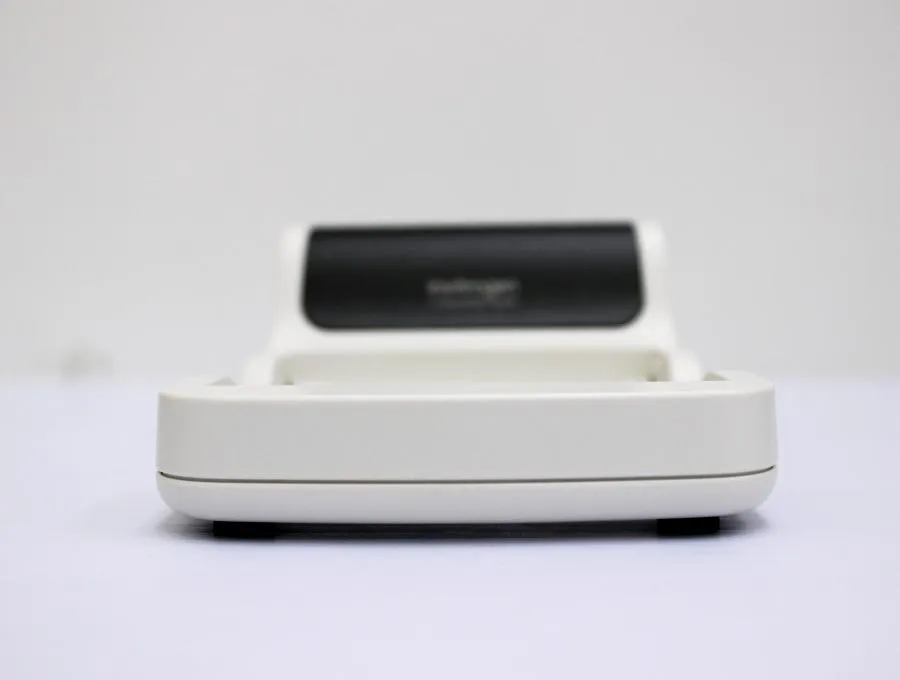 Invitrogen E-Gel Simple Runner G8000 Electrophores CLEARANCE! As-Is