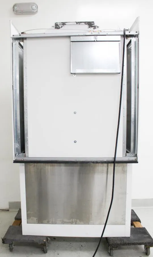 Fisher American 4 Ft, Fume Hood with General Storage Cabinet Model 4-32-SWNXX-SX