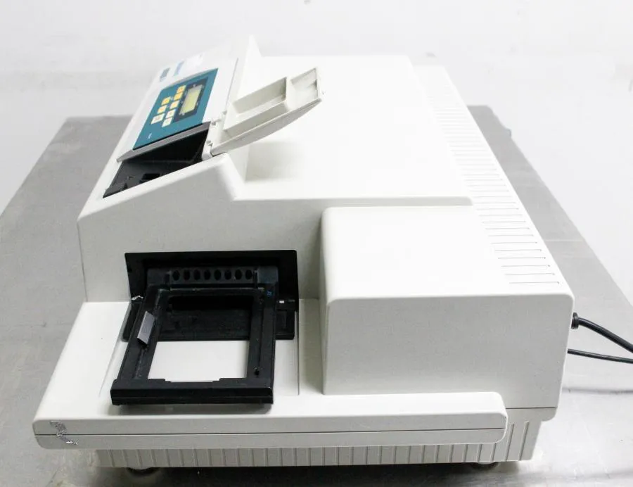 Molecular Devices SpectraMax Plus 384 UV-Visible Absorbance Micro Plate Reader