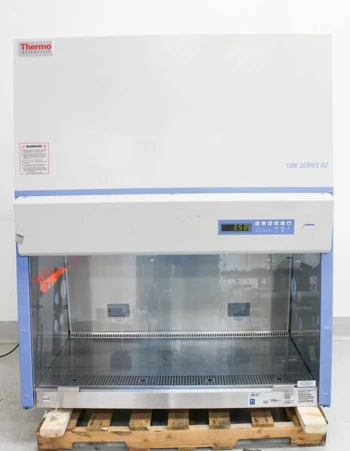 Thermo 1300 Series Class II, Type A2 Bio Safety Cabinet 4ft Model 1375