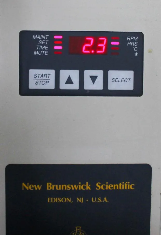 New Brunswick Scientific  Incubator Shaker model: Classic C25KC
